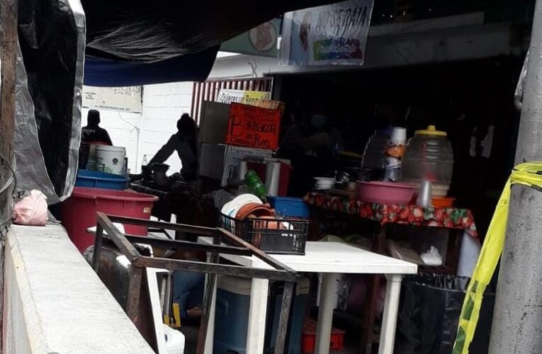 Comando armado ejecuta a pareja de taqueros en Acapulco con toda impunidad.