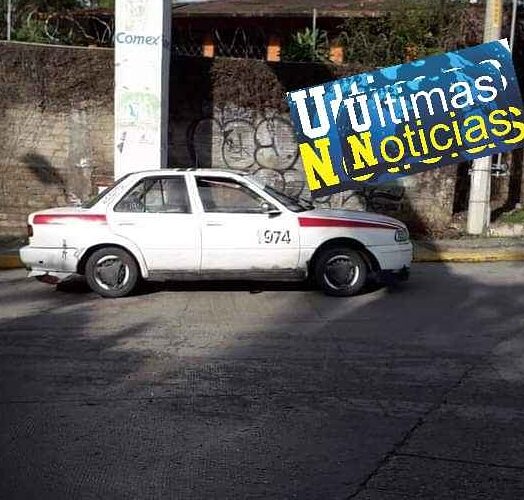 Localizan un taxista decapitado en la cajuela de un vehículo en Acapulco.