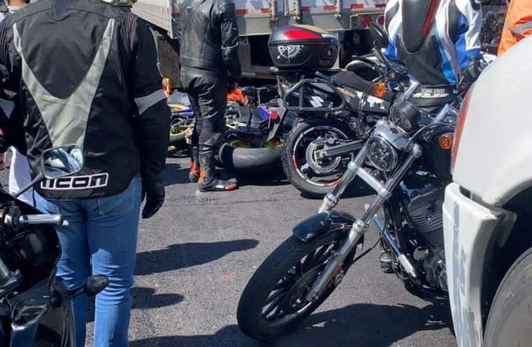 Identifican a los 6 motociclistas que murieron en accidente en la autopista México-Cuernavaca.