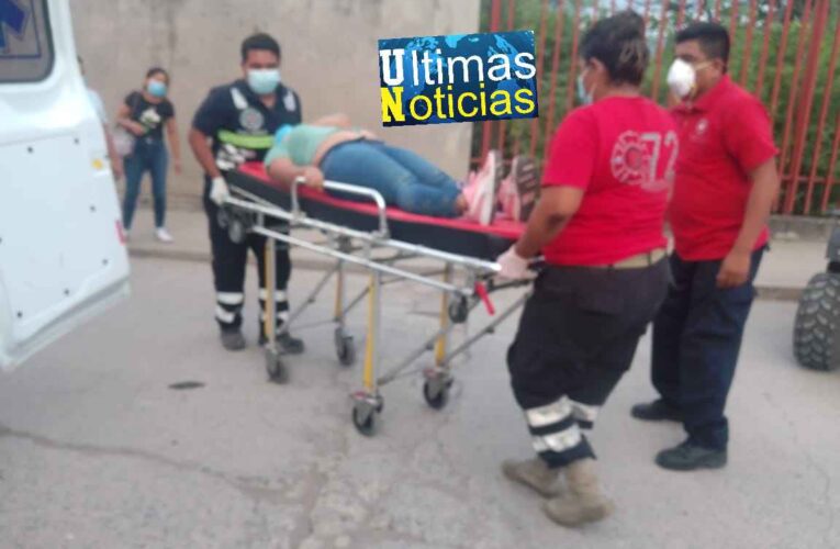 CASI SE MATA UNA MUJER EN SU CUATRIMOTO.