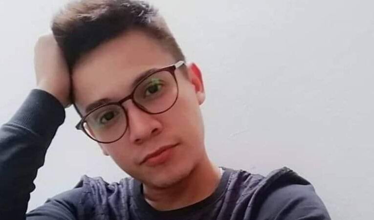 Asesinan de 17 puñaladas al chef Miguel Ángel; colectivo denuncia crimen de odio