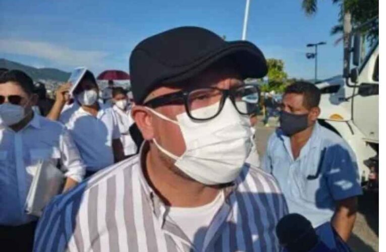 Ni un centavo para comunicación social de Acapulco, amenaza la alcaldesa morenista Abelina López.