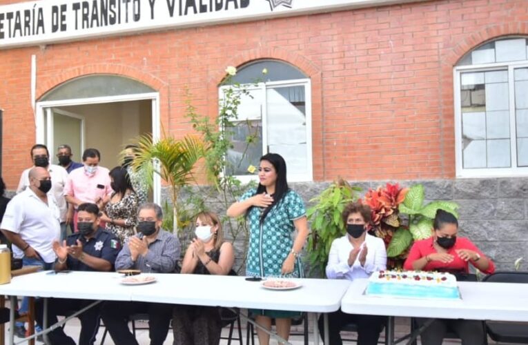Con honestidad y trabajo recuperamos Chilpancingo, expresa Norma Otilia Hernández al reconocer a agentes de Tránsito