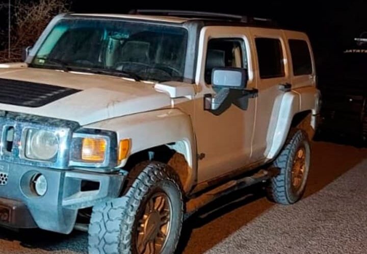 Recupera la Policía Estatal una Hummer robada en Acapulco.
