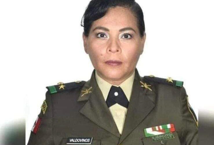 LA FISCAL SIGUE DANDO PALOS DE CIEGO, SUS LACAYOS ARMADOS INTIMIDARON CON SUS ARMAS A REPORTERO.