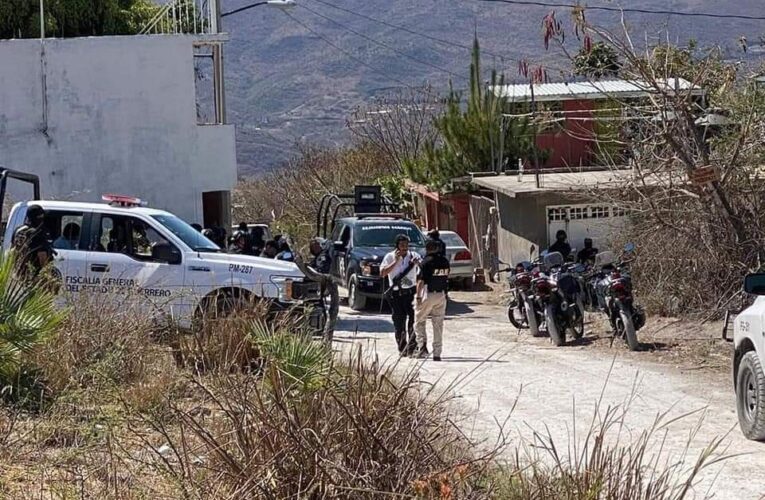 A balazos y machetazos se matan suegro y yerno en Chilpancingo.