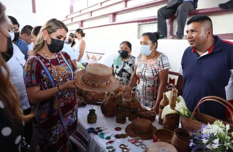 Hoy la Sierra va a estar en el lugar que le corresponde: Evelyn Salgado