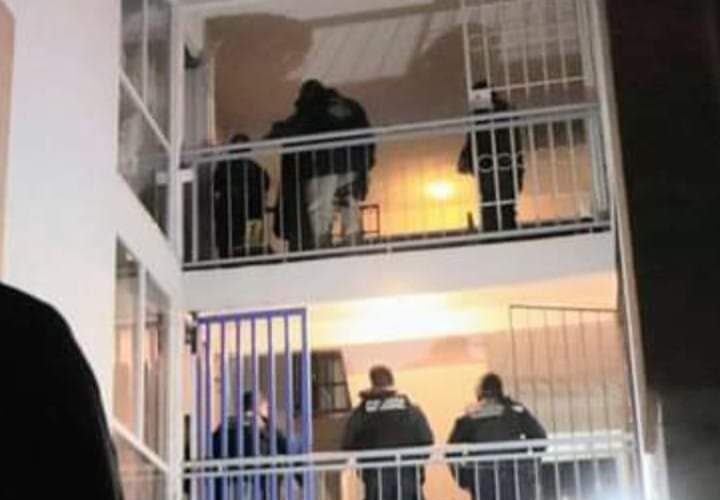 LA FISCALÍA DE QUERÉTARO CATEO CONDOMINIOS DONDE FUE HALLADA LA NIÑA VICTORIA.