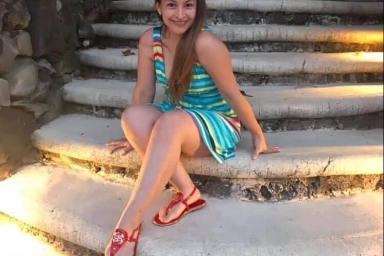 Después de ser Secuestrada y asesinada   turista del DF, reportada desaparecida, entregan equivocadamente el cuerpo y lo entierran en San Marcos, Guerrero.