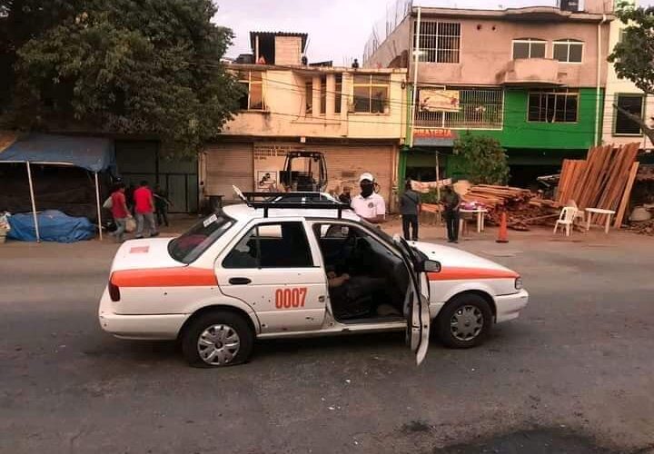 Hombre abatido en Ayutla llevaba secuestrado a taxista