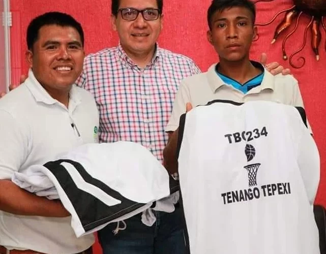 Apoya a  deportistas el diputado federal, Victoriano Wences Real.