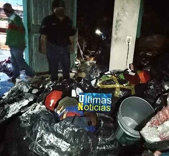 Por no pagar la cuota a extorsionadores de Acapulco; incendian locales comerciales del mercado.