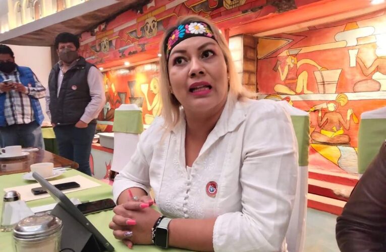 Líder de la CTM acusa a regidora priísta, de incumplir acuerdos con alcaldesa de San Pedro Cholula.