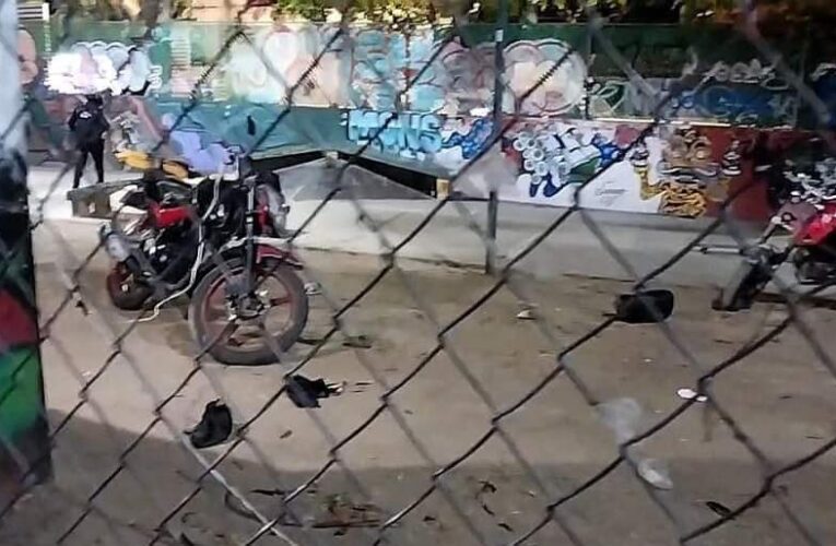 Asesinan a 2 jóvenes en un parque de Chilpancingo.