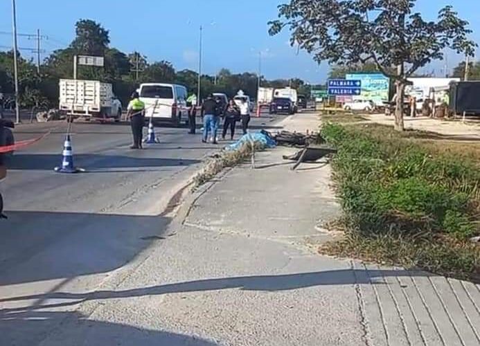 MOTOCICLISTA PIERDE LA VIDA EN PLAYA DEL CARMEN.