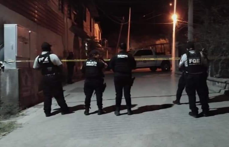 Triple crimen en colonia de Chilpancingo; les dejan narco mensaje. 