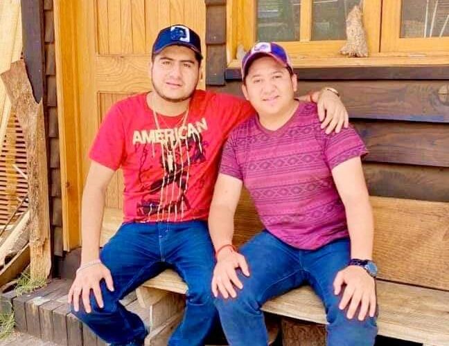 Asesinan a balazos a ex regidor de Chilpancingo y a su primo en una taquería.