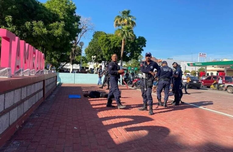 MATAN A POLICÍA MINISTERIAL Y LE DEJAN UN NARCO MENSAJE.