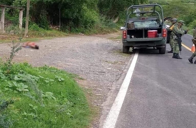 MANIATADO Y SIN VIDA DEJAN A UN HOMBRE EN LA CARRETERA TAXCO!
