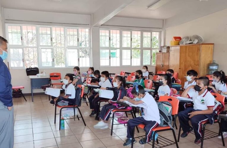 Más de un millón de alumnos, a clases este lunes en Guerrero!!
