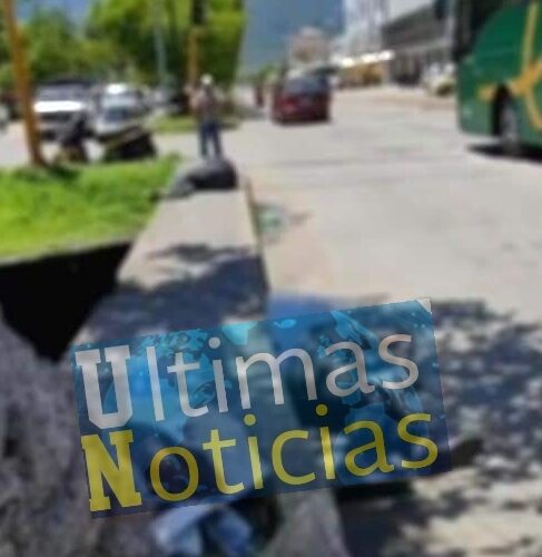 Ejecutan a 2 jóvenes limpiaparabrisas en plena calle!!