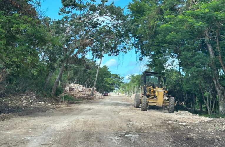 𝐂𝐨𝐦𝐮𝐧𝐢𝐝𝐚𝐝𝐞𝐬 𝐦𝐚𝐲𝐚𝐬 𝐝𝐞 𝐅𝐞𝐥𝐢𝐩𝐞 𝐂𝐚𝐫𝐫𝐢𝐥𝐥𝐨 𝐏𝐮𝐞𝐫𝐭𝐨 𝐬𝐞 𝐚𝐦𝐩𝐚𝐫𝐚𝐧 𝐜𝐨𝐧𝐭𝐫𝐚 𝐝𝐞𝐥 𝐓𝐫𝐞𝐧 𝐌𝐚𝐲𝐚 𝐲 𝐥𝐚 “𝐏𝐮𝐞𝐫𝐭𝐚 𝐚𝐥 𝐌𝐚𝐫” Tren Maya