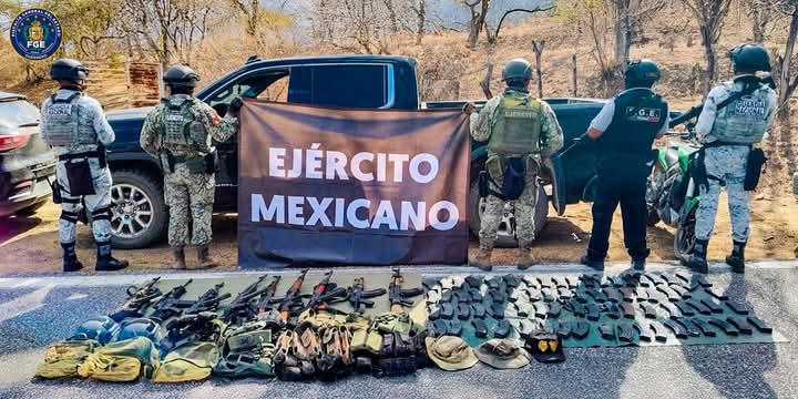 1 Sicarios muert0, vehículos y armamento incautado, durante un ataque al Ejército y Policía.