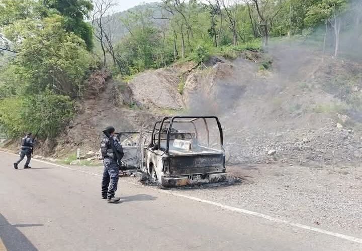 5 policías estatales de Chiapas, mu3rtos durante una sangrienta emboscada!!