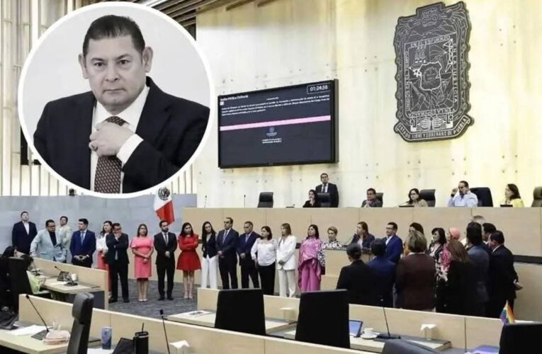 Aprueban ley mordaza en Puebla,  nadie puede escribir injurias a políticos.